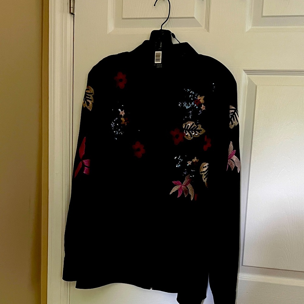 Elie Tahari Black Floral Top Beaded Blouse